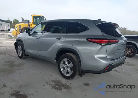 2022 Toyota Highlander Le z USA, uszkodzony, nr VIN 5TDBZRBH7NS565601